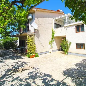 606 Apartament Pjescana Uvala